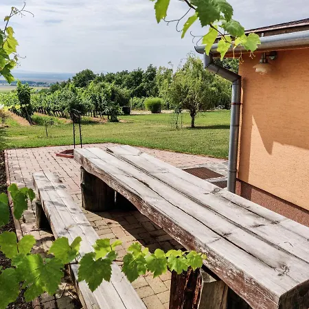 Lodge Vinox Winery Vinica