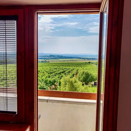 Vinox Winery Lodge
